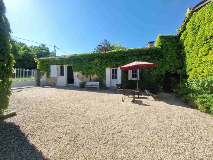 Image No.1-4 Bed House for sale