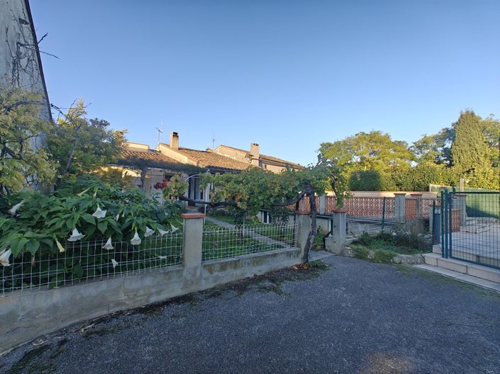 Image No.1-4 Bed House for sale