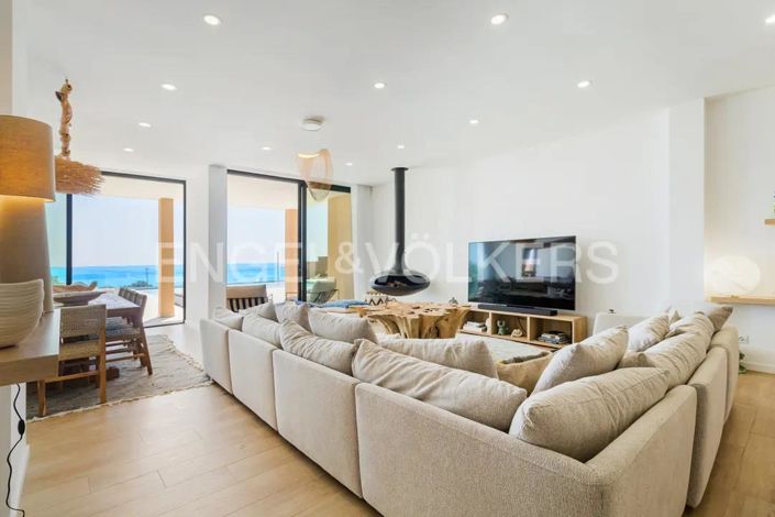 Image No.10-5 Bed House for sale