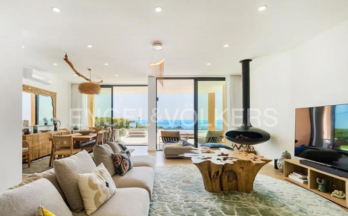 Image No.11-5 Bed House for sale