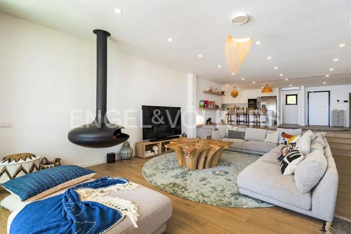 Image No.13-5 Bed House for sale