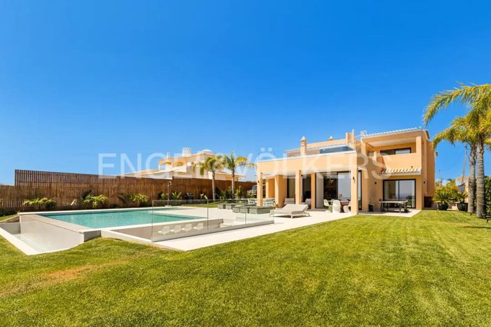 Image No.6-5 Bed House for sale