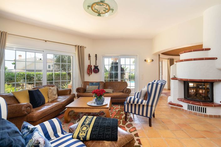 Image No.4-3 Bed House for sale