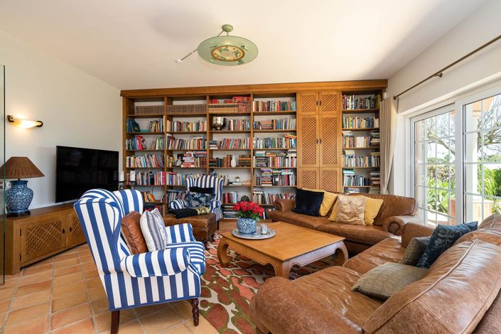 Image No.5-3 Bed House for sale