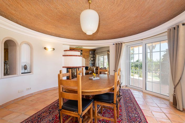 Image No.8-3 Bed House for sale