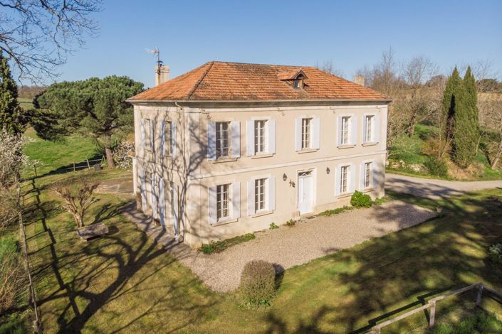 Image No.1-6 Bed House for sale