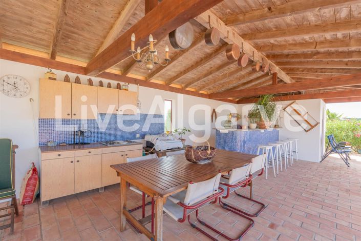 Image No.11-4 Bed House for sale