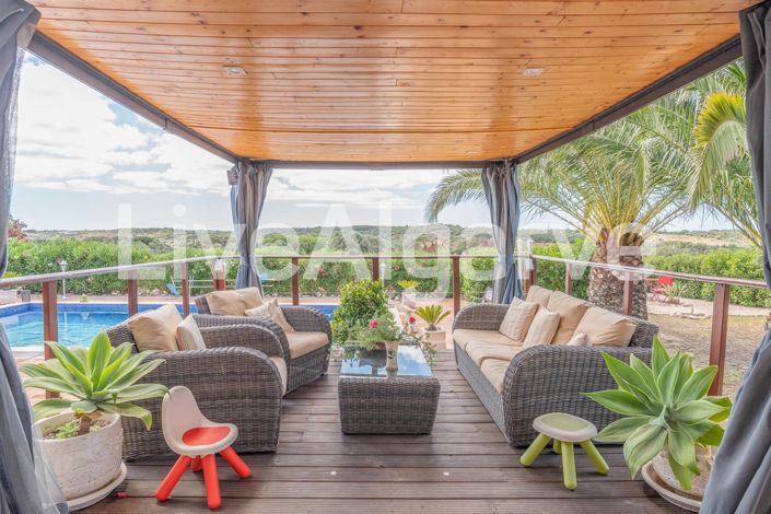 Image No.5-4 Bed House for sale