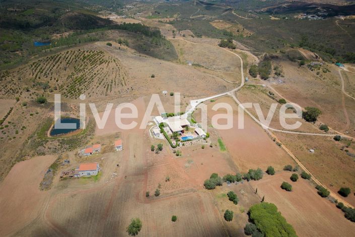 Image No.50-4 Bed House for sale