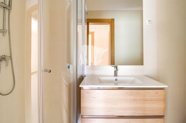 Image No.20-2 Bed Apartment for sale