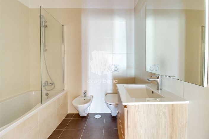 Image No.24-2 Bed Apartment for sale