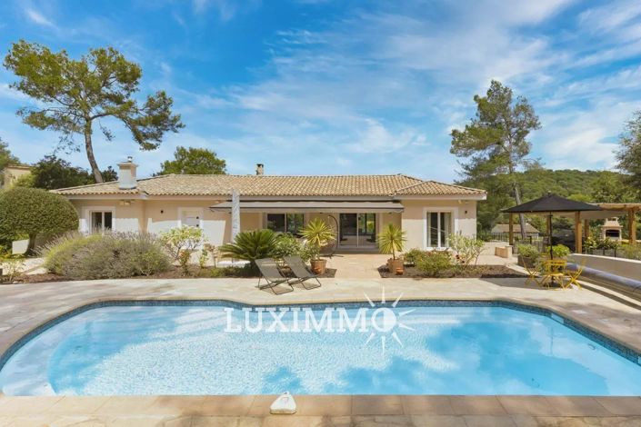 Image No.1-5 Bed House for sale
