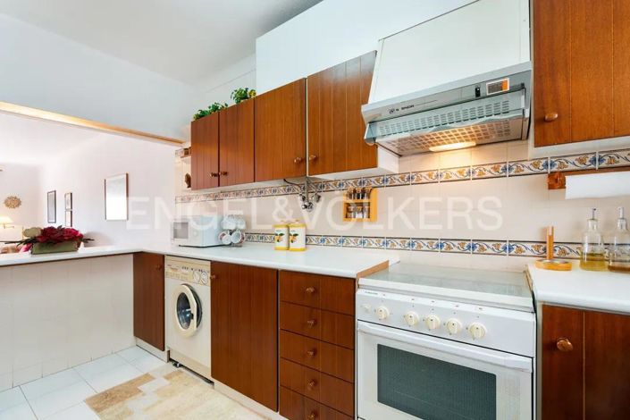 Image No.10-2 Bed Apartment for sale