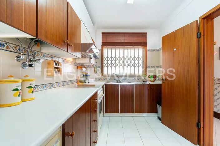 Image No.12-2 Bed Apartment for sale