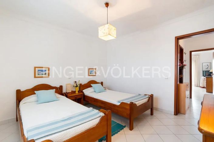 Image No.18-2 Bed Apartment for sale