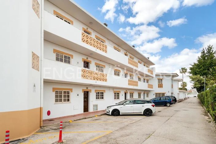 Image No.25-2 Bed Apartment for sale