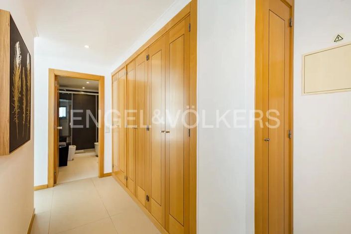 Image No.10-1 Bed Apartment for sale