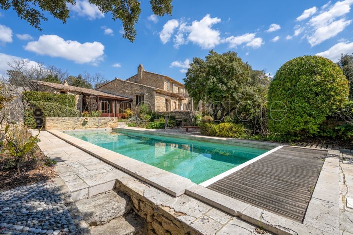 Image No.1-4 Bed House for sale