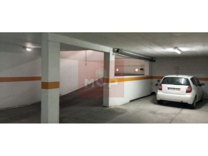 Image No.33-2 Bed Apartment for sale