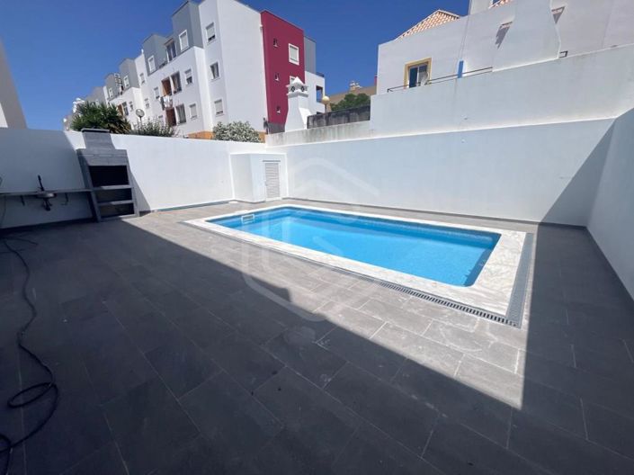 Image No.24-4 Bed House for sale