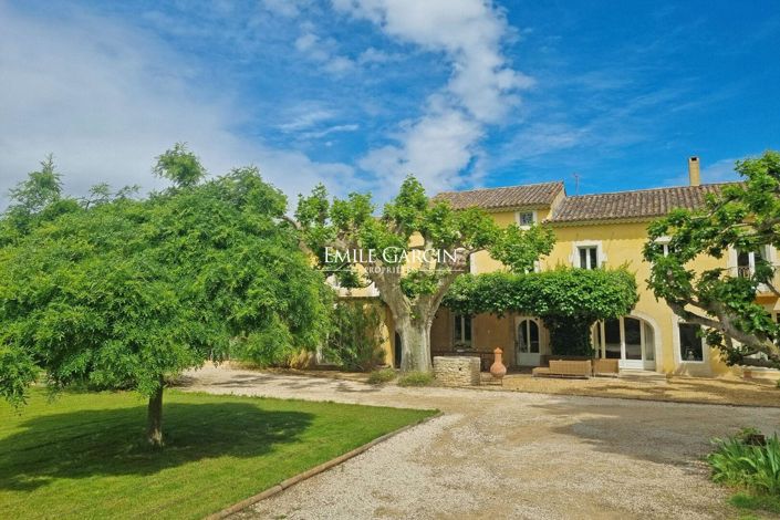 Image No.1-8 Bed House for sale