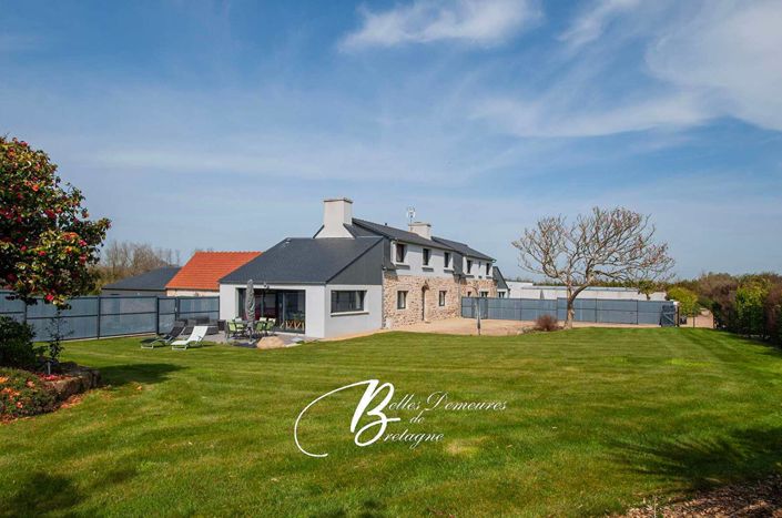 Image No.1-9 Bed House for sale