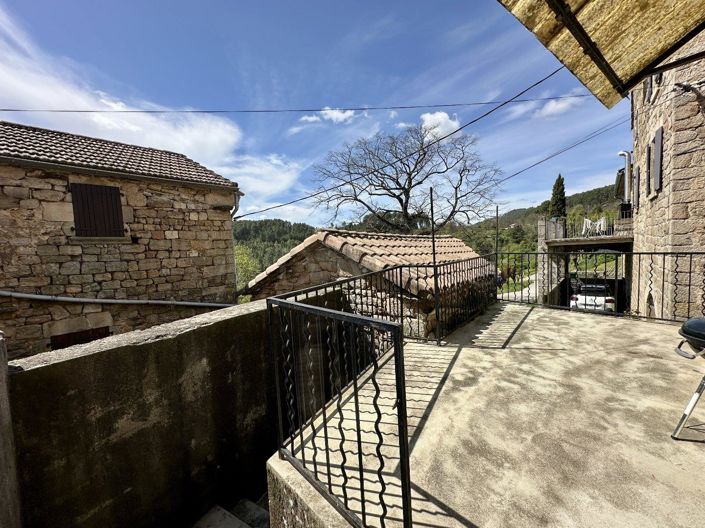 Image No.1-2 Bed House for sale