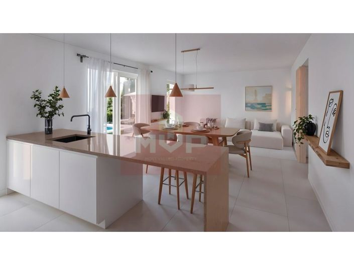 Image No.2-3 Bed House for sale