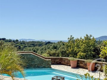 1 - La Croix-Valmer, House