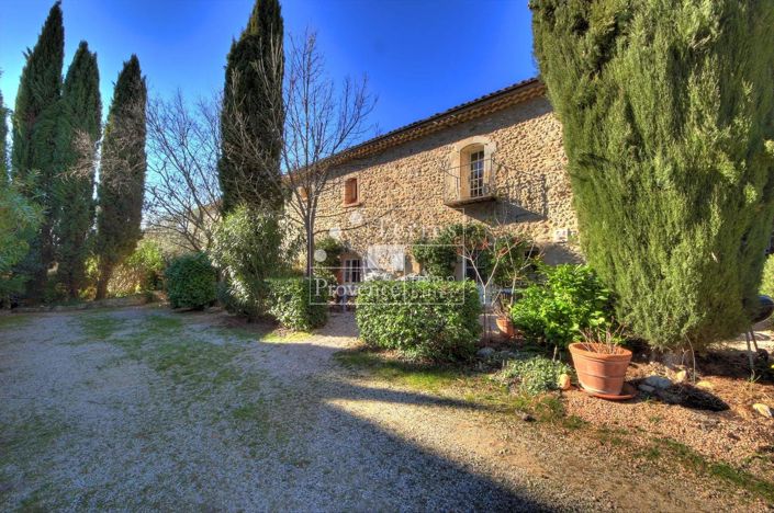 Image No.1-9 Bed House for sale