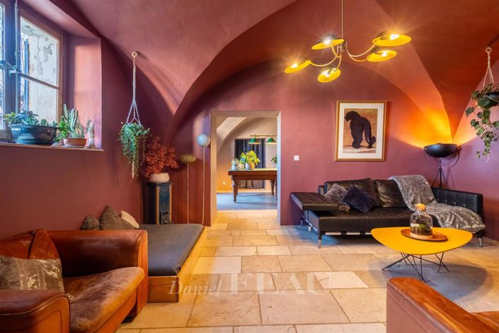 Image No.15-3 Bed House for sale