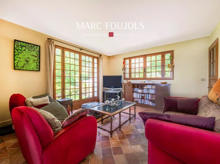 Image No.6-4 Bed House for sale