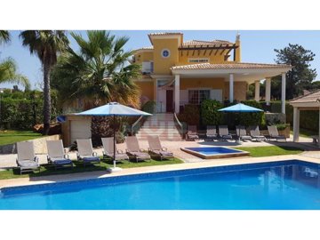 1 - Loule, House