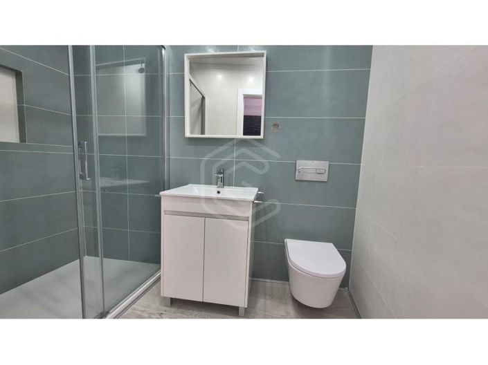 Image No.17-3 Bed House for sale