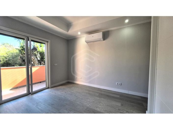 Image No.31-3 Bed House for sale