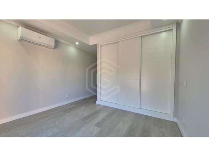 Image No.32-3 Bed House for sale