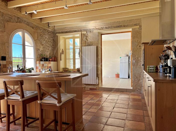 Image No.5-5 Bed House for sale