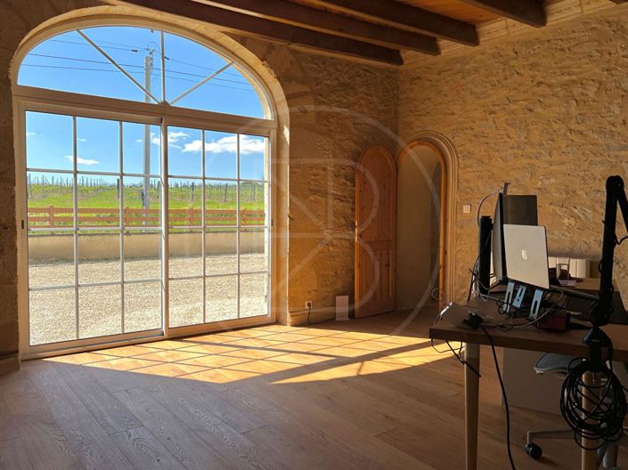 Image No.7-5 Bed House for sale