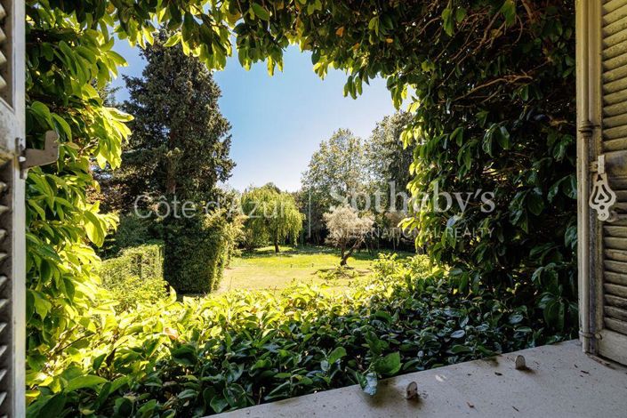 Image No.12-8 Bed House for sale