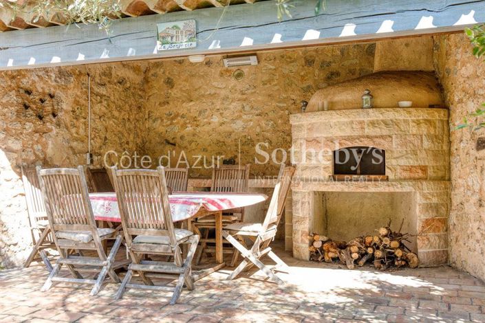 Image No.10-3 Bed House for sale