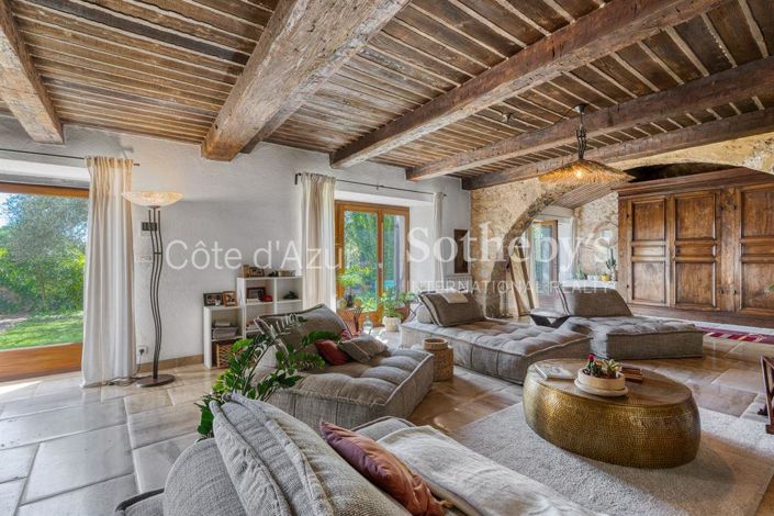 Image No.8-3 Bed House for sale