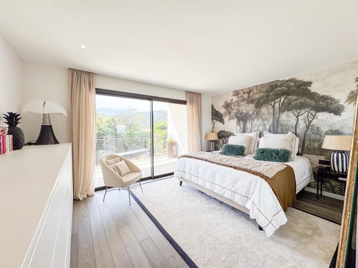 Image No.11-4 Bed Apartment for sale