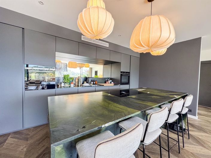 Image No.8-4 Bed Apartment for sale