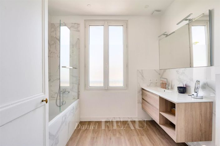 Image No.14-5 Bed House for sale