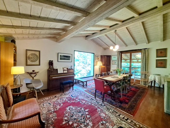 Image No.10-5 Bed House for sale