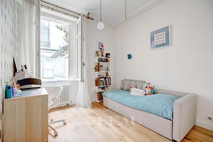 Image No.12-4 Bed Apartment for sale