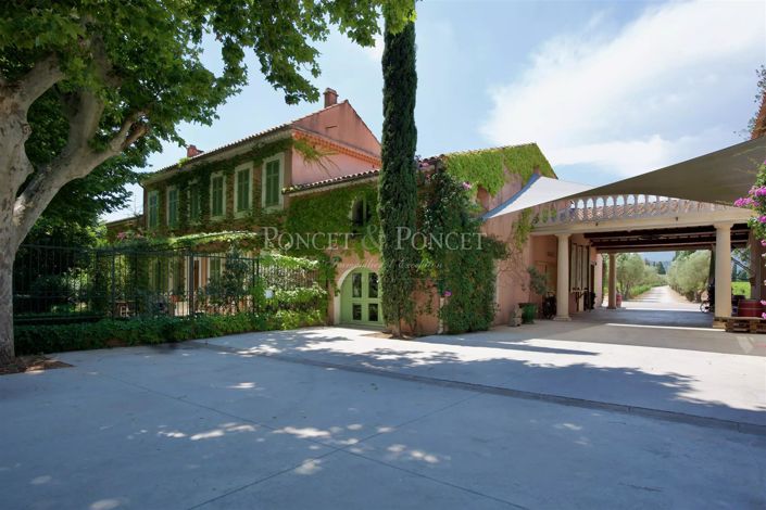 Image No.15-8 Bed House for sale