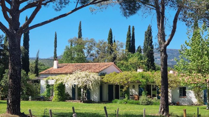 Image No.2-4 Bed House for sale