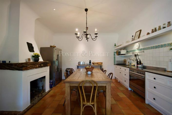 Image No.31-4 Bed House for sale