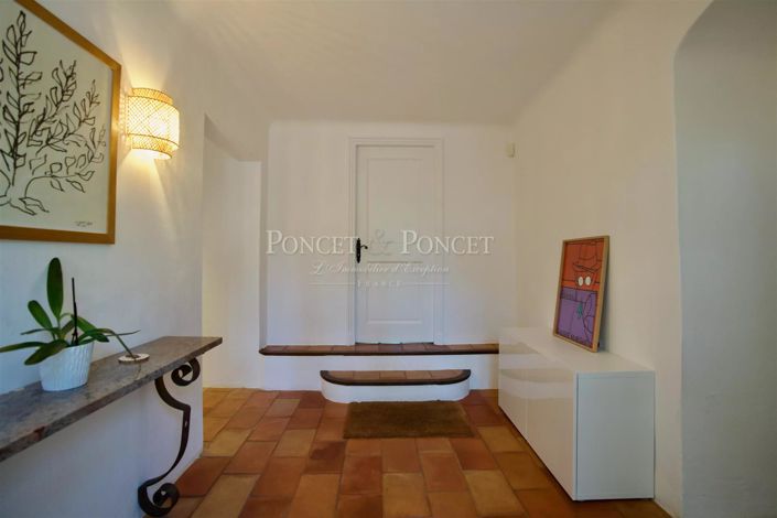 Image No.32-4 Bed House for sale